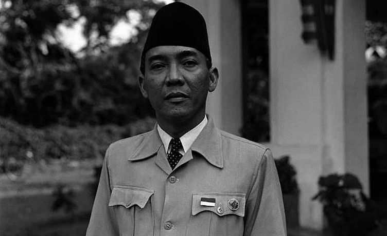 Soekarno President - MasteringBahasa.com